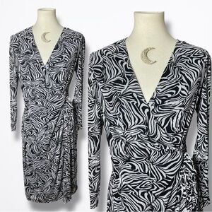 NWT Anne Klein Abstract Printed Mesh Faux-Wrap Midi Black & White Dress Small